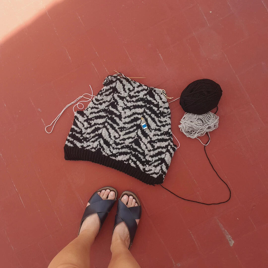 Contemporary knitting with creative and free colorwork charts for knitters and crocheters.